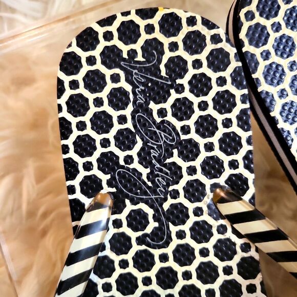 Vera Bradley sz.med.7-8, black and cream in color,and black&white on top! - Picture 6 of 7